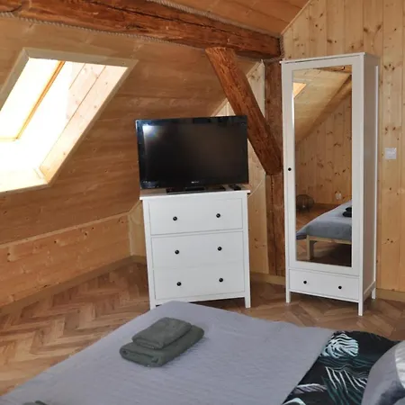 2 Nad Rzeka Krutyn بيكي